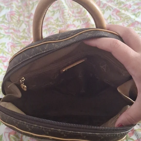 La Tour Effiel 80s Vintage Paris Women's Brown Book Bag Backpack - Picture 3 of 11